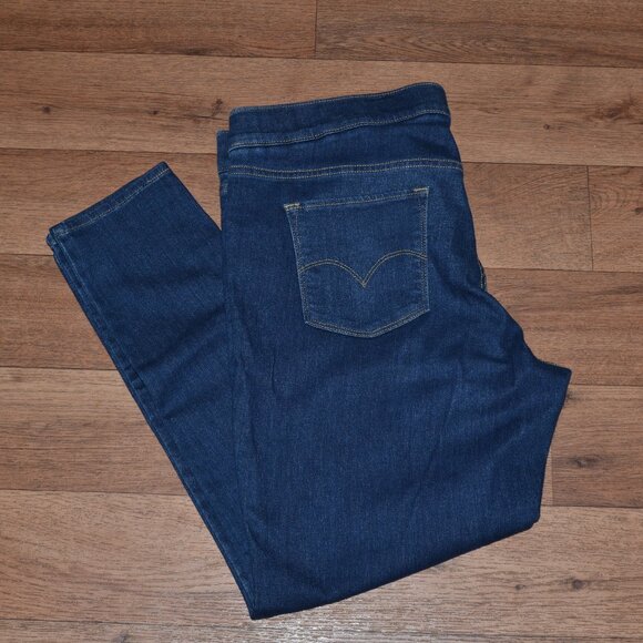 Levi's Jegging Size 20  Pull up Jeans - Picture 1 of 7